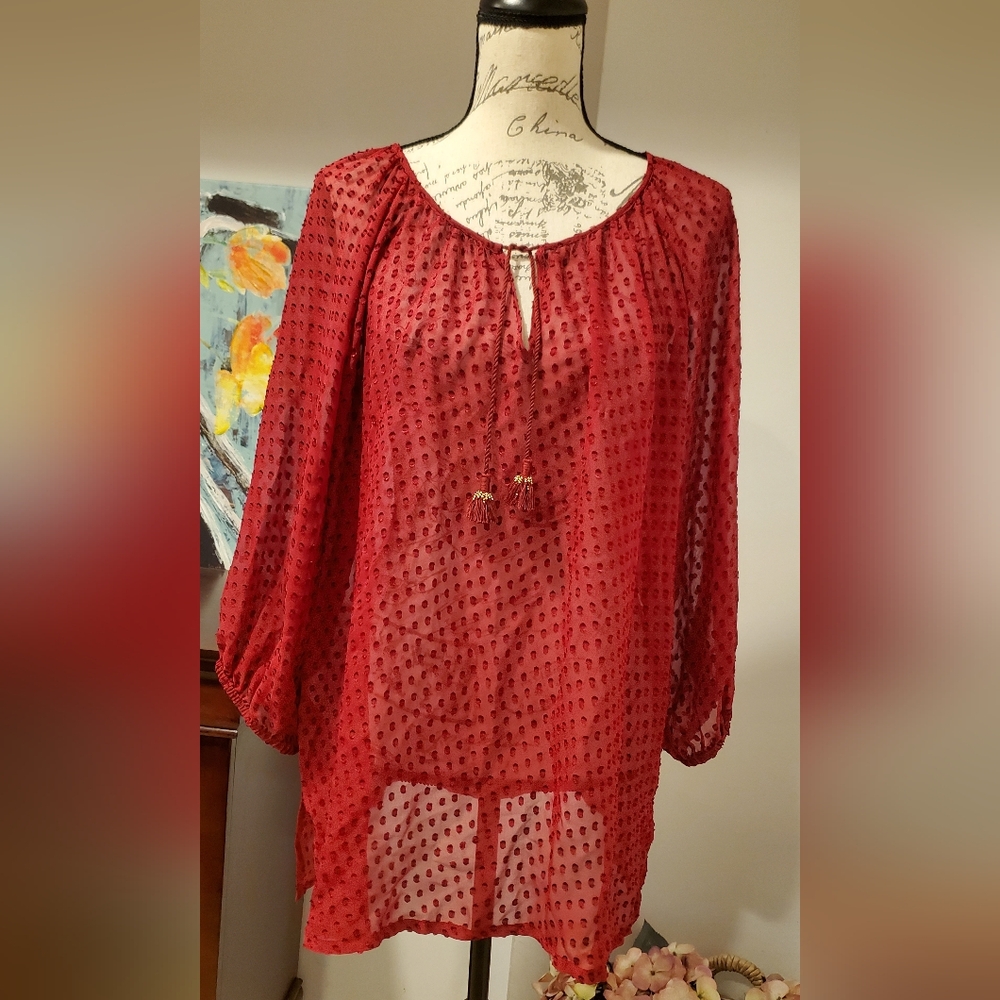 TOMMY BAHAMA WOMEN'S PLUM/RAISIN, BARBERRY CLIP DOT PULLOVER SIZE XL.